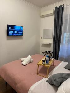 ROMA FATATA near metro Jonio