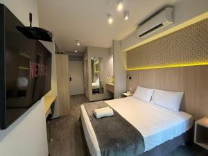 Studio Incrível na Vila Madalena com AC | Delfhy