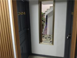 Atheron Suite La Magia de Zipaquirá