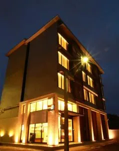 The Bangkok Major Suite - Ban Yang