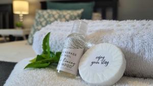 Suite 8- Deja Blu Bed and Breakfast- East London