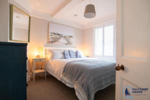 Stylish Sanctuary - Estuary Views - Outside Space