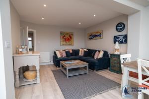 Stylish Sanctuary - Estuary Views - Outside Space