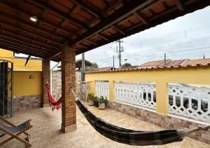 Cantinho aconchegante da Família Moreira na Praia das Palmeiras - 卡拉瓜塔图巴