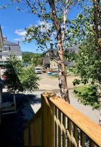 Upscale Moosehead lake Suite downtown Greenville - 格林维尔