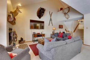 Eclectic Eagle-Vail Condo 2 Miles to Beaver Creek