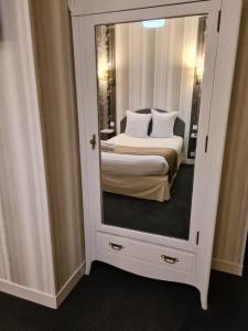 Hotels Hotel Restaurant La CHEVALIERE : photos des chambres