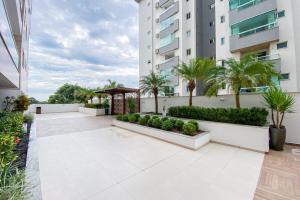 Apto 3 Dormitórios, 1 suíte e ampla sacada - 0314