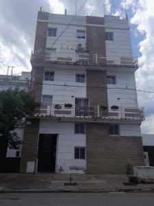 Laboulaye, Sarmiento 334