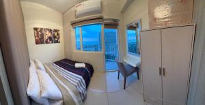 LALAROOMS - with Manila Bay Sunset View