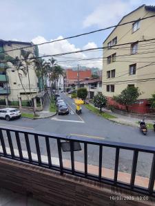 Comoda Casa en Itagüí, cerca de Medellín! Ideal para Familias y Grupos