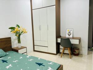 Parkside apartment in the heart of Hanoi