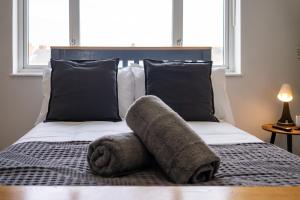 Contractor Stays - Fast WiFi, Free Parking