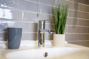 Comfort living Contractor Stays - in Portsmouth WiFi - Free Parking