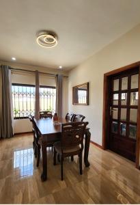 Marblearch Apartment