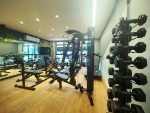 Apto metros da Praia de Palmas - 0229