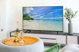 Modern 4BD Family Retreat Near Leppington