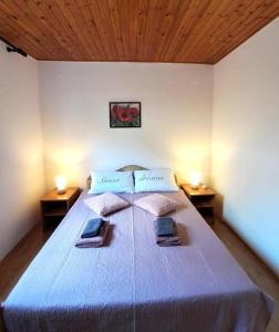 Apartments with parking space Zaton, Krka - 24050