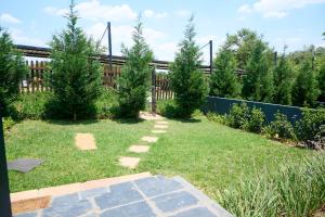 No 4 on Cladon # Jadde Apartments