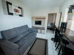 Apto com estacionamento, piscina e churrasqueira - 皮拉卡亚