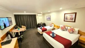 Hilltops Retreat Motor Inn - Кутамандра