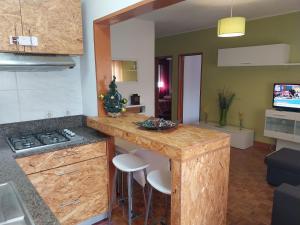 Huge 3 Bedrooms Balcony Flat for 8 pax