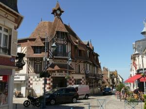 Appartements Charmant 2 pieces a 2 pas de la plage avec loggia - tout confort - FR-1-712-9 : Appartement