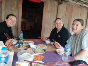 Black Hmong Sapa Homestay Family