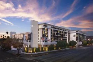 SLS贝弗利山豪华精选酒店 - 洛杉矶