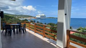 Vista al mar alojamiento familiar Villa Palmetto