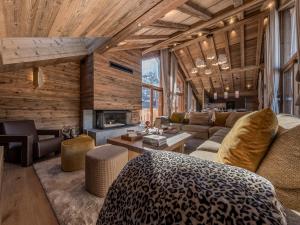 Penthouse de luxe avec terrasse, sauna et bain nordique, 5 chambres - FR-1-613-123