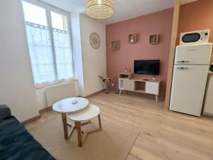 Studio calme centre-ville Châteauroux avec parking - FR-1-591-725