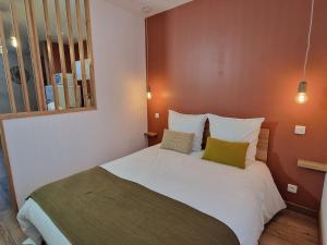 Studio calme centre-ville Châteauroux avec parking - FR-1-591-725