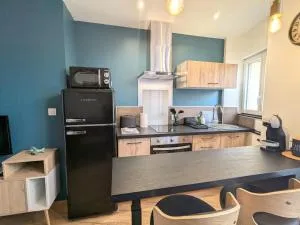 Studio moderne et calme au centre-ville avec parking sécurisé - FR-1-591-723 - Déols