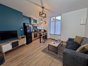 Appartements Studio moderne et calme au centre-ville avec parking securise - FR-1-591-723 : photos des chambres