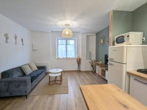 Studio moderne et calme avec parking à Châteauroux - FR-1-591-724