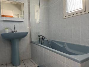 Maisons de vacances Vaux-sur-Mer: Villa 2 chambres pour 5 pers, 450m Plage, Parking, Clim - FR-1-738-47 : Maison de Vacances