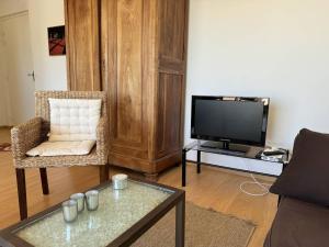 Royan : Appartement 47m², Balcon, Parking privé, Ascenseur - FR-1-738-48