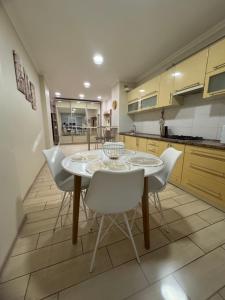 Затишні апартаменти TWO