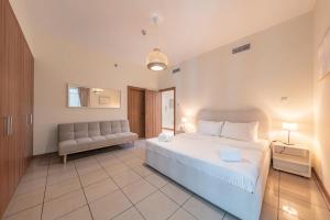 Spacious Upgraded & Elegant - 1BR
