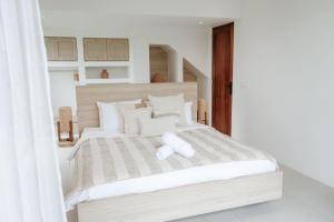 Havens Duplex - 2 Villas Combo 6BR Up to 12px Close to Finns And Beach With Easy Walk To Berawa Street