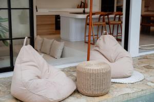 Havens Duplex - 2 Villas Combo 6BR Up to 12px Close to Finns And Beach With Easy Walk To Berawa Street