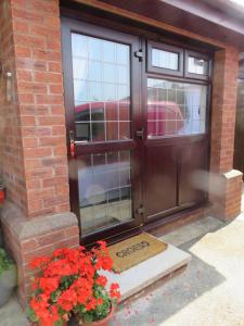 Bedroom bathroom kitchenette own entrance Conwy