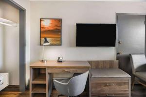 Days Inn by Wyndham Victoria On The Harbour