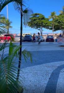 Ap Copacabana 2 quartos em frente à Praia