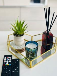 StayEase 3BR apartment with Pool Spa & Gym