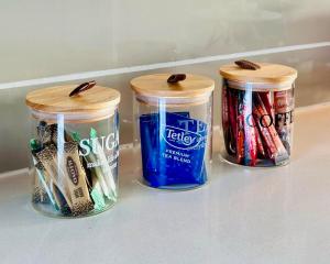 StayEase 3BR apartment with Pool Spa & Gym