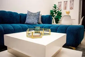 StayEase 3BR apartment with Pool Spa & Gym - 伊登维尔