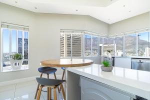 Cape Town City Views 2 Bedroom Apartment