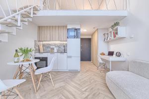 Sunny loft 2 x 24x7 x Free parking x Close to old town